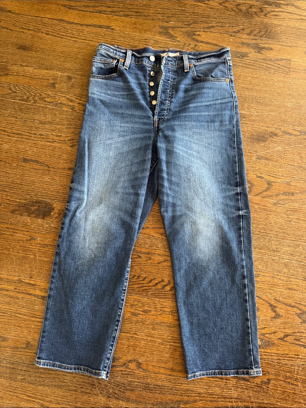 Women’s Levi’s Ribcage Straight Ankle Button-Fly Jeans